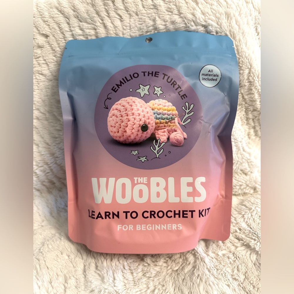 The Woobles Crochet Kit - Emilio the Turtle (pastel)